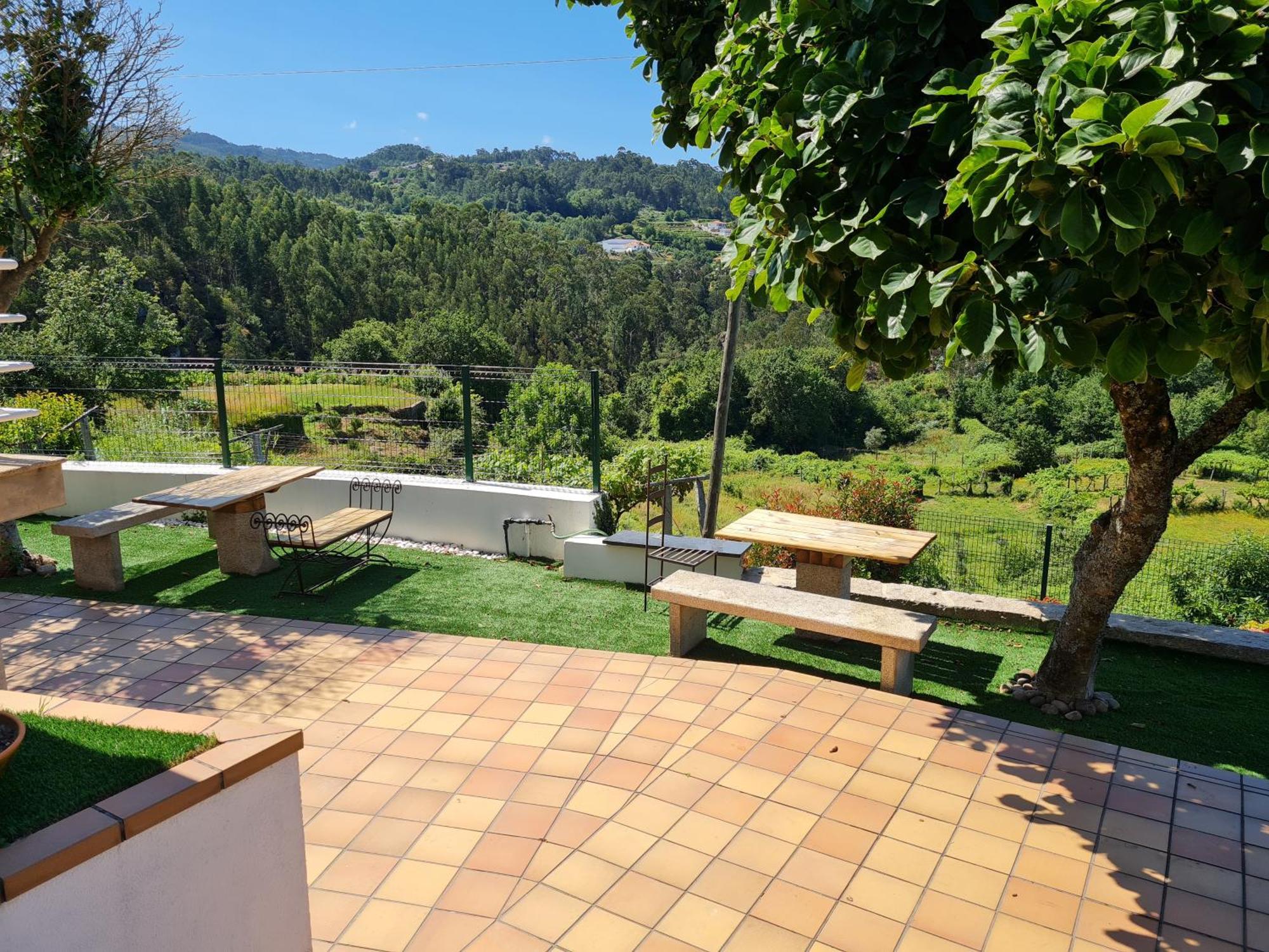 Coliving The Valley Portugal - Pt Apartamentos Com Cozinha Partilhada - En Apartments With Shared Kitchen วาลดิกัมบรา ภายนอก รูปภาพ