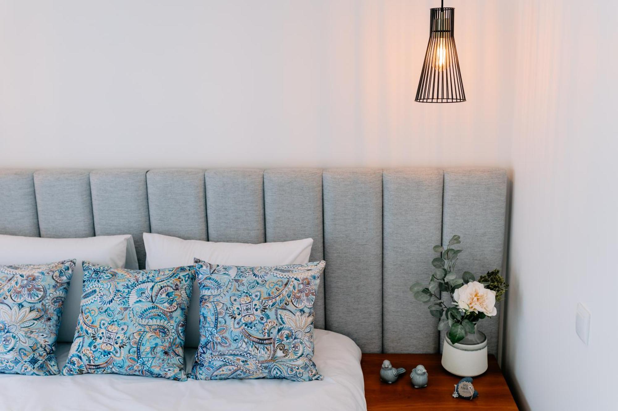Coliving The Valley Portugal - Pt Apartamentos Com Cozinha Partilhada - En Apartments With Shared Kitchen วาลดิกัมบรา ภายนอก รูปภาพ